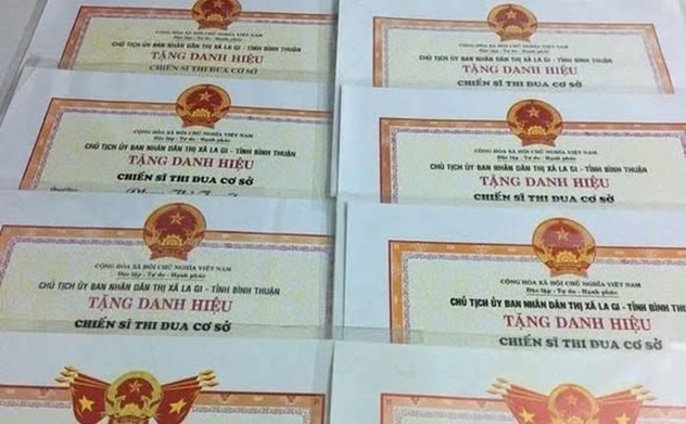 Quy định mới về xét tặng danh hiệu thi đua, khen thưởng